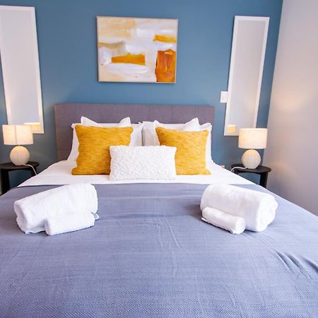 Glamorous 2 Bed Cbd Townhouse W/King Bed 基督城 外观 照片