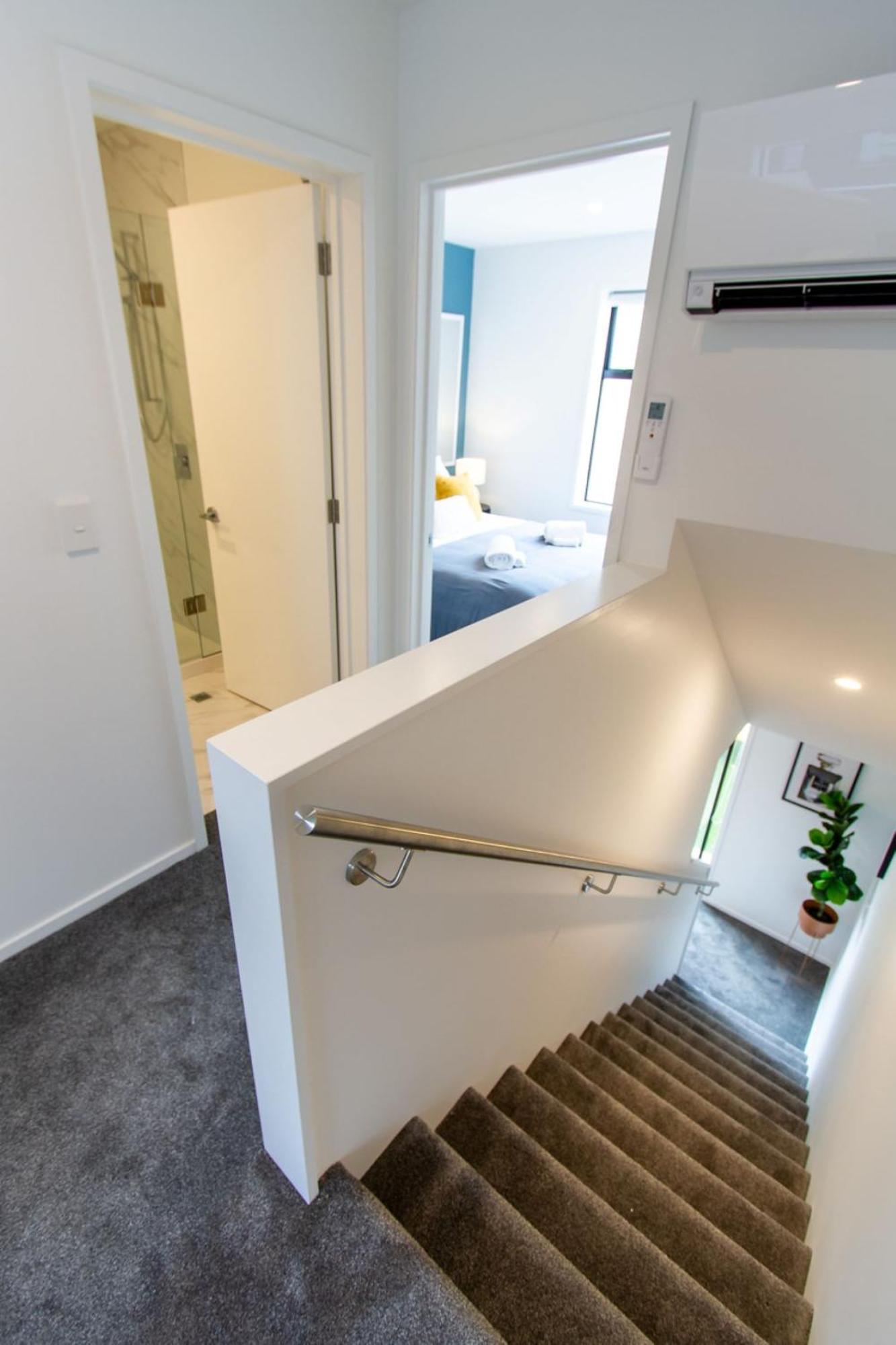 Glamorous 2 Bed Cbd Townhouse W/King Bed 基督城 外观 照片
